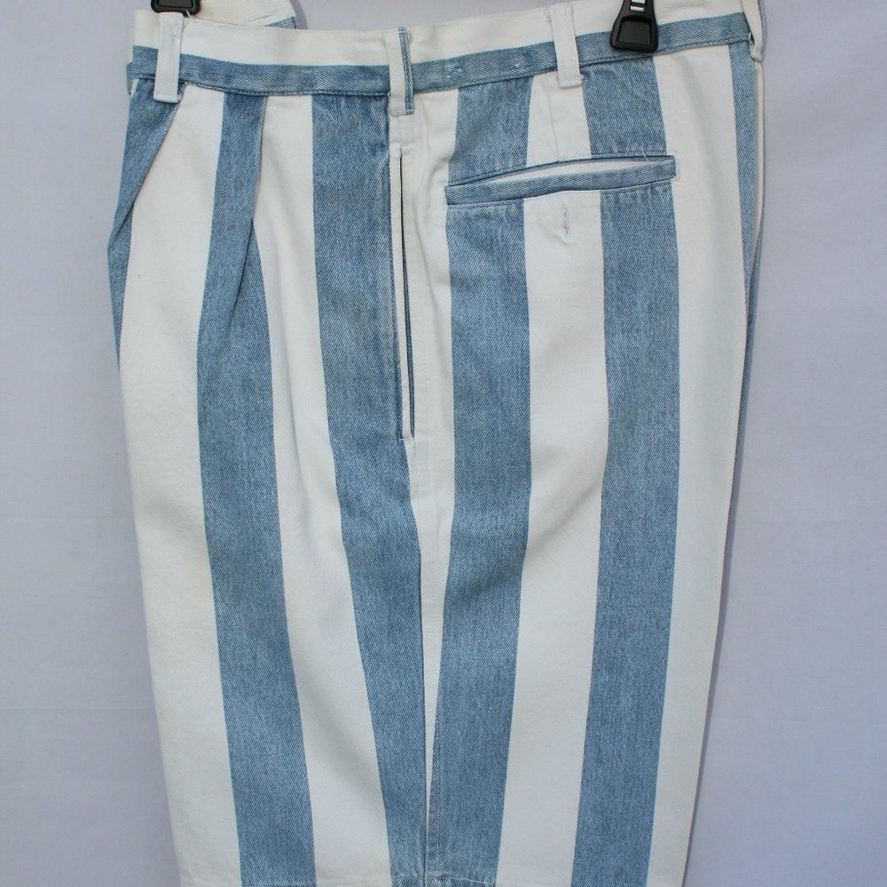 New River Denim shorts Blue & white size 34